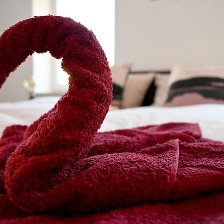 Gemuetliches Appartement Mit Netflix, Nespresso Und Boxspringbett Augsburg Kültér fotó