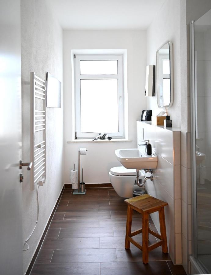 Gemuetliches Appartement Mit Netflix, Nespresso Und Boxspringbett Augsburg Kültér fotó